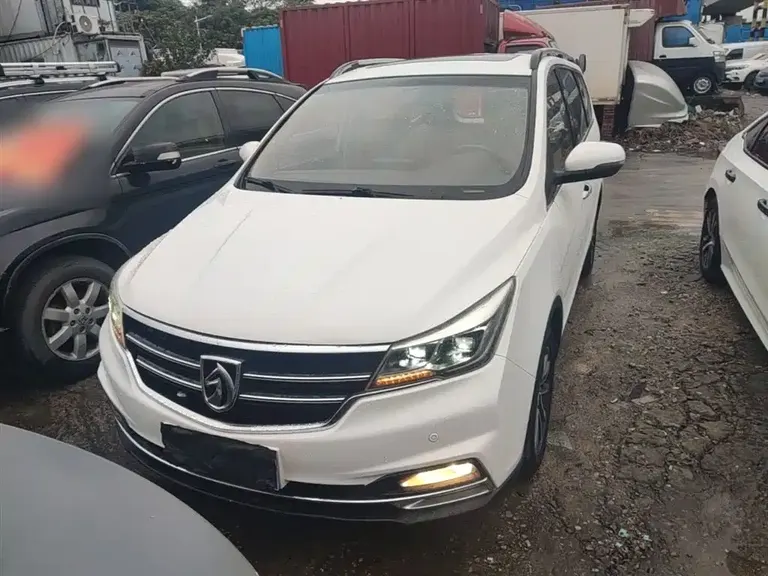 Baojun 730 1.8 L iAMT Luxury 7-seat