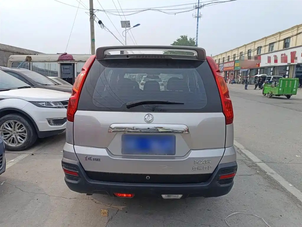 Dongfeng Fengdu MX6 东风风度MX6 2015款 2.0 L CVT四驱梦想版