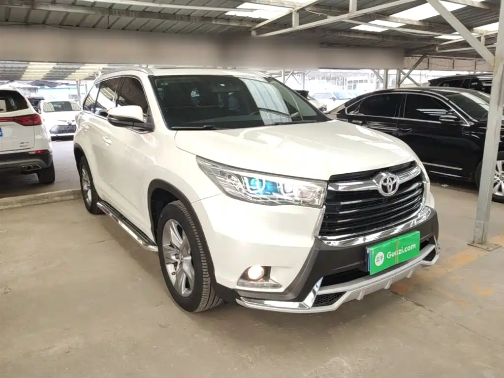 Highlander 2.0 T 4 WD Luxury 7-seat