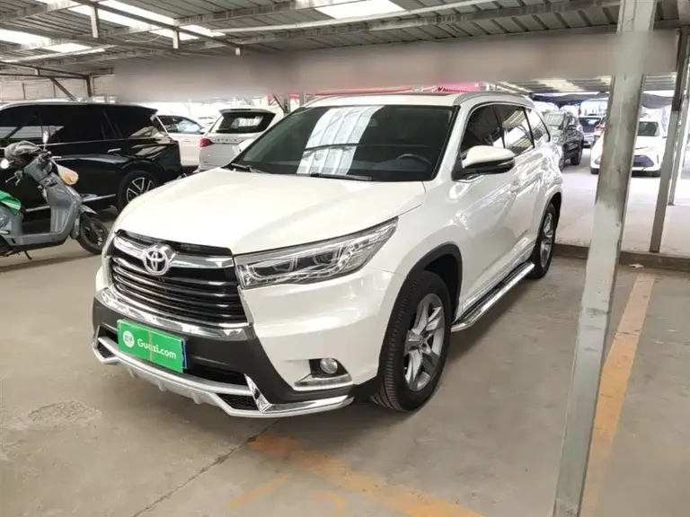 Toyota Highlander 2.0 T 4 WD Luxury 7-seat