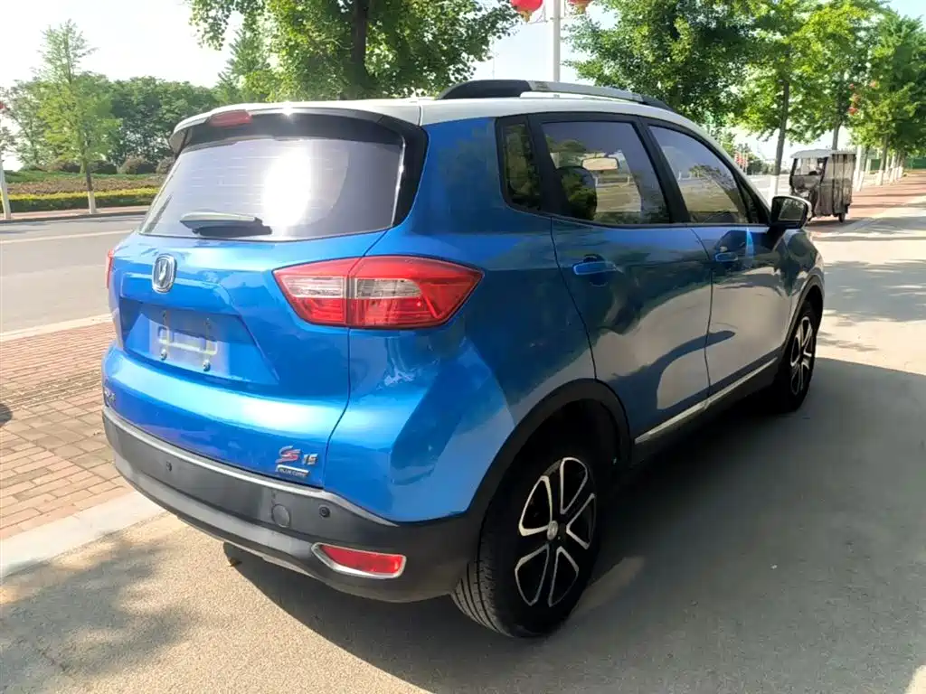 Changan CS15 1.5 L Manual Fashion