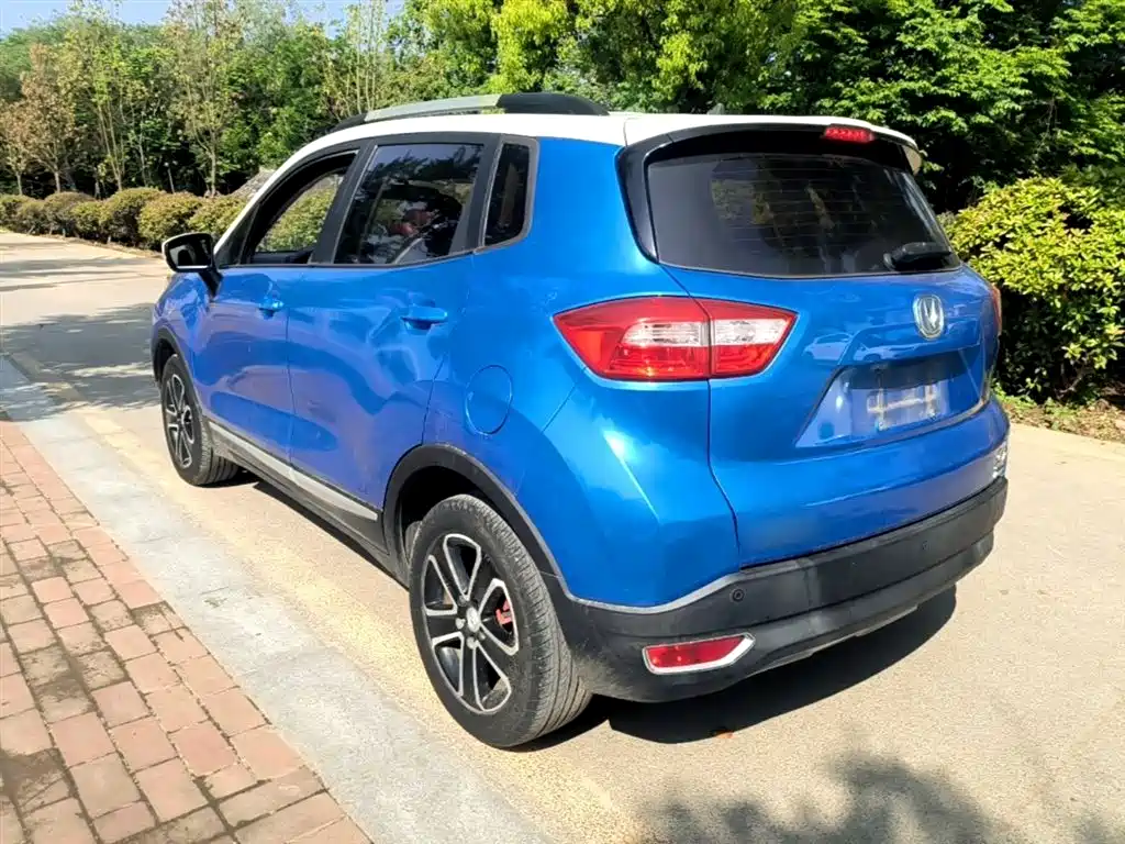 Changan CS15 1.5 L Manual Fashion