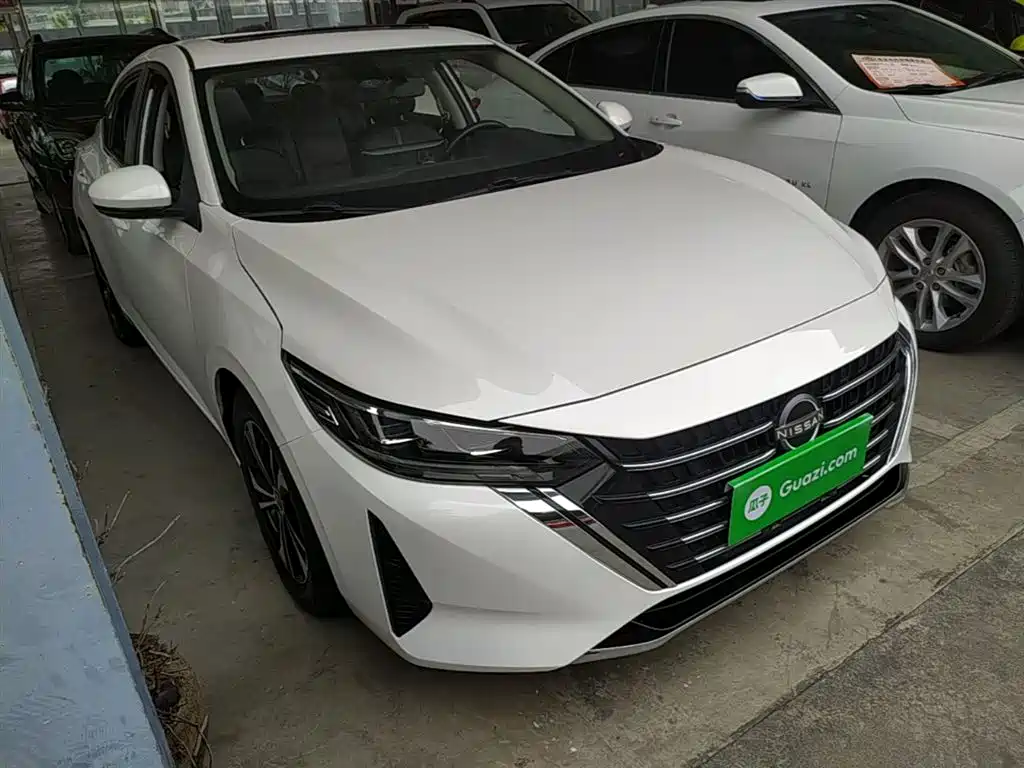 Sylphy 1.6 L CVT Joy