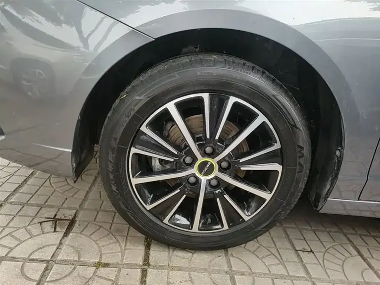 Roewe i5 1.5 L Manual Platinum
