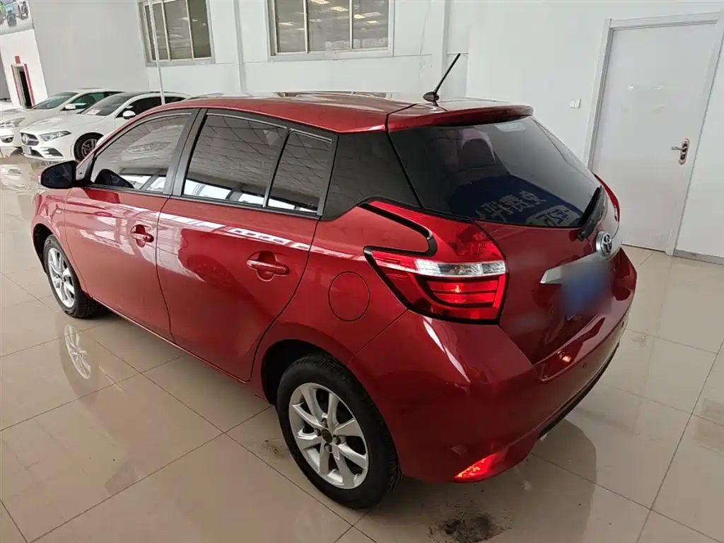 YARiS L Zhixuan 1.5 E CVT Charm Motion CN-VI