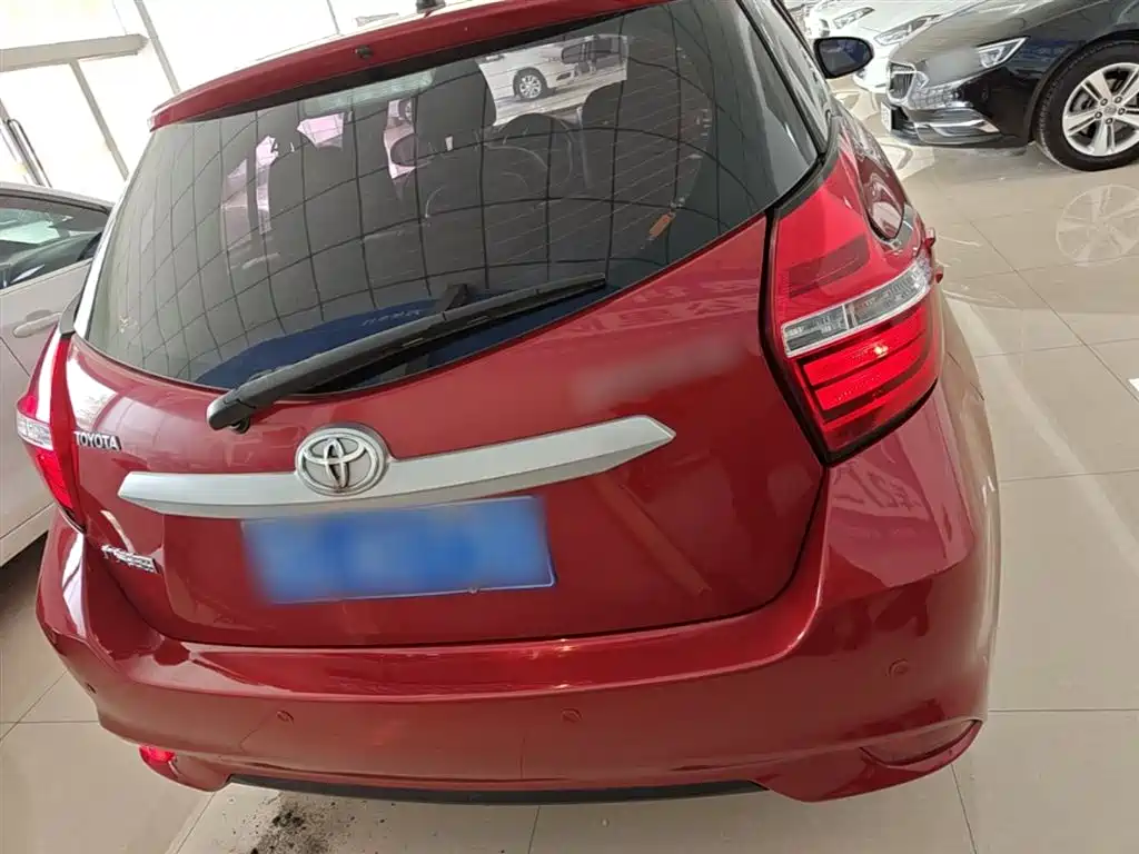 YARiS L Zhixuan 1.5 E CVT Charm Motion CN-VI