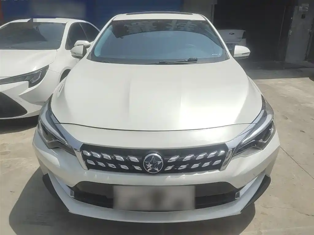 Venucia D60 100 K Glory 1.6 L XL CVT Star Cool CN-VI