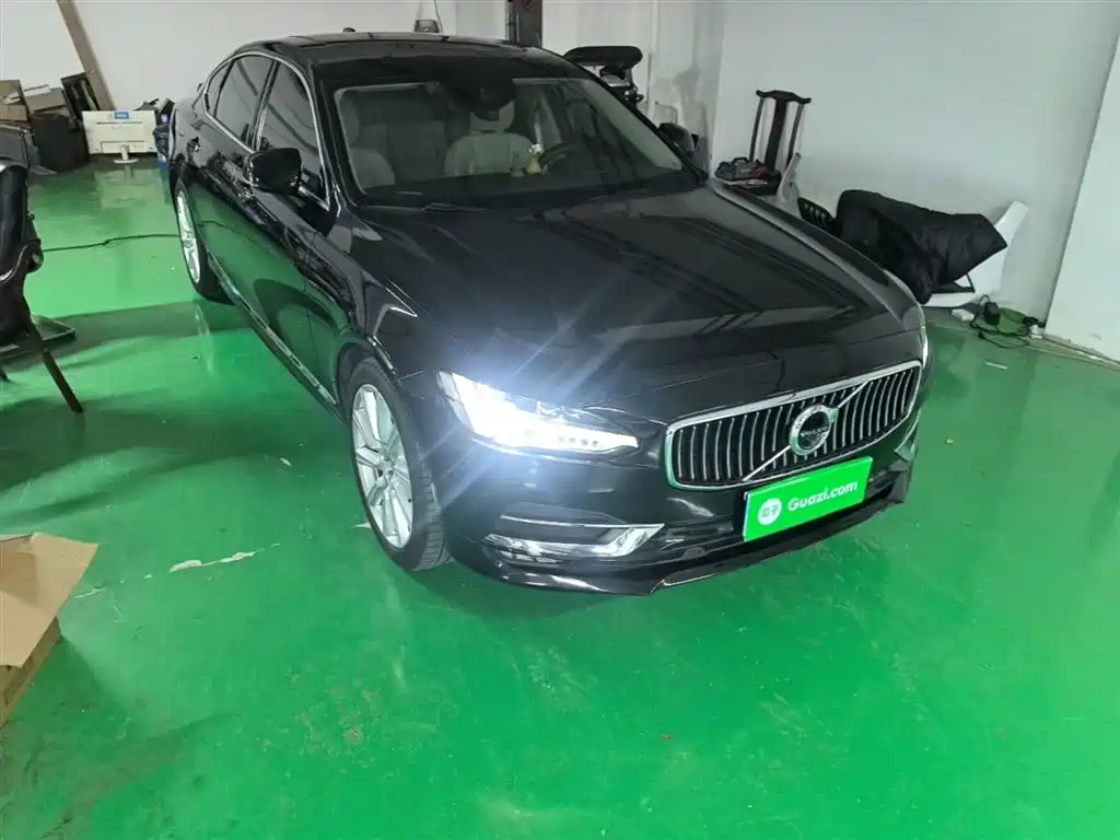 Volvo S90 沃尔沃S90 2019款 T5 智雅版