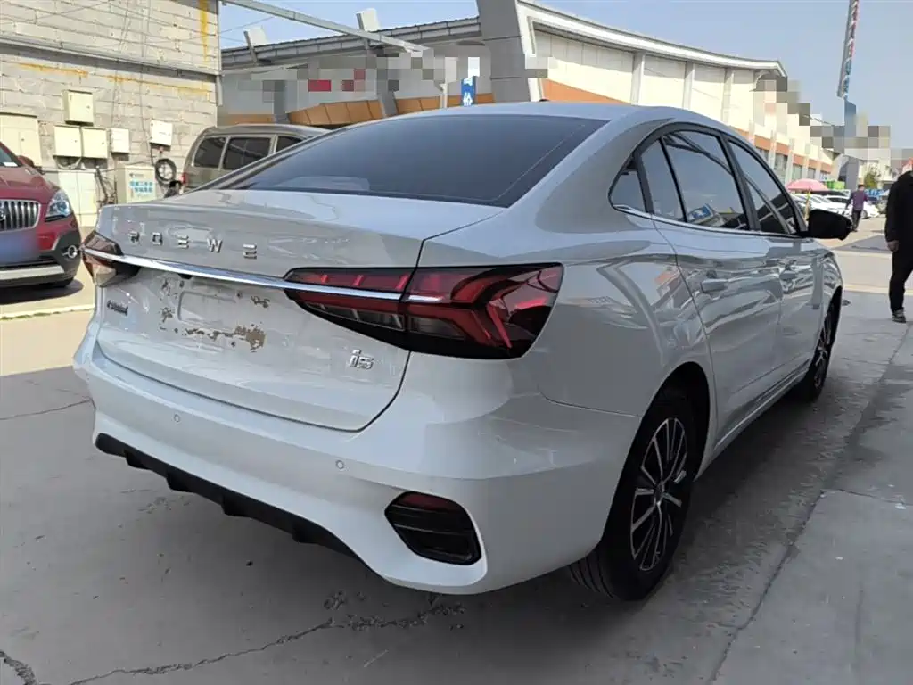 Roewe i5 Facelift 1.5 L CVT Diamond