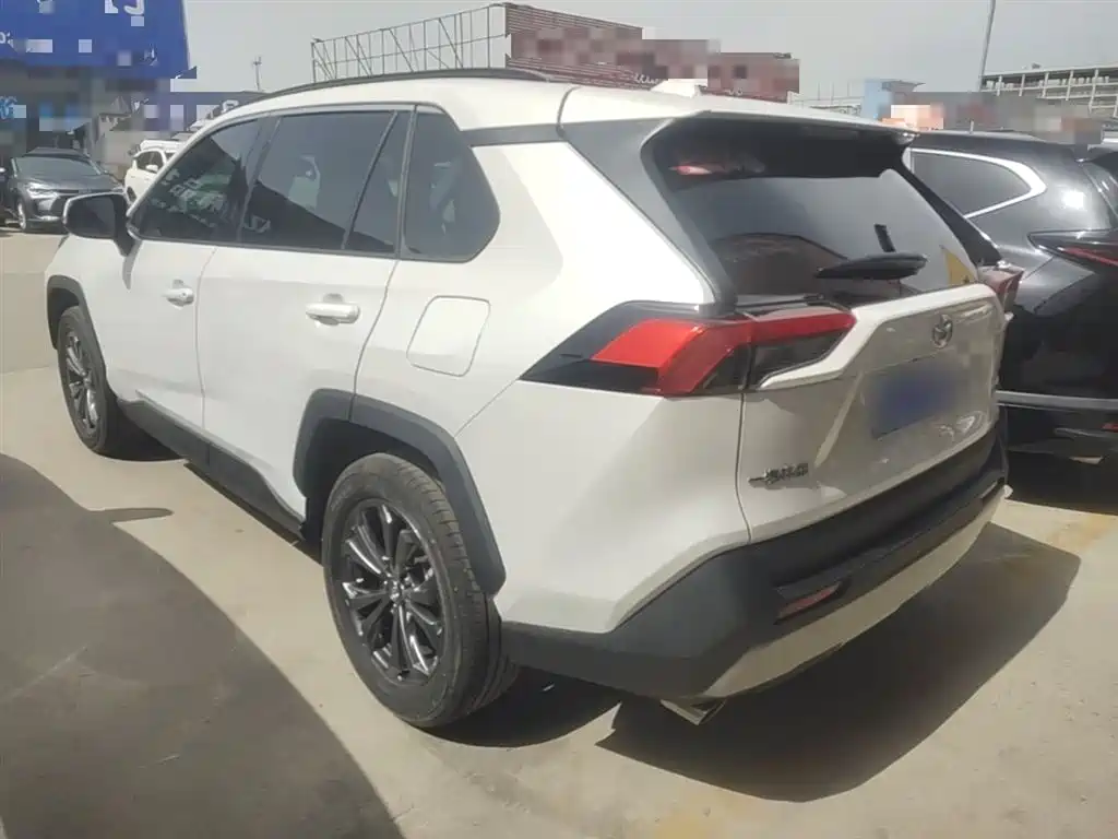 RAV4 2.0 L CVT 2 WD Style Plus