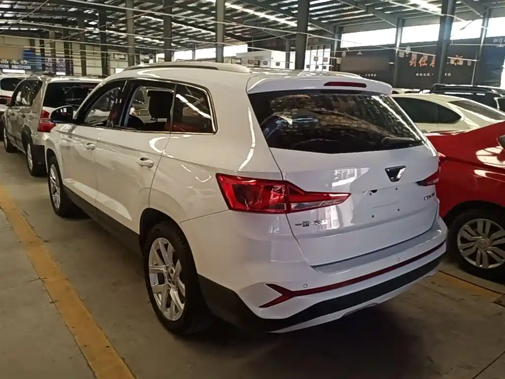 Jetta VS7 280 TSI Auto Progressive