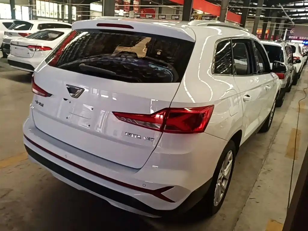 Jetta VS7 280 TSI Auto Progressive