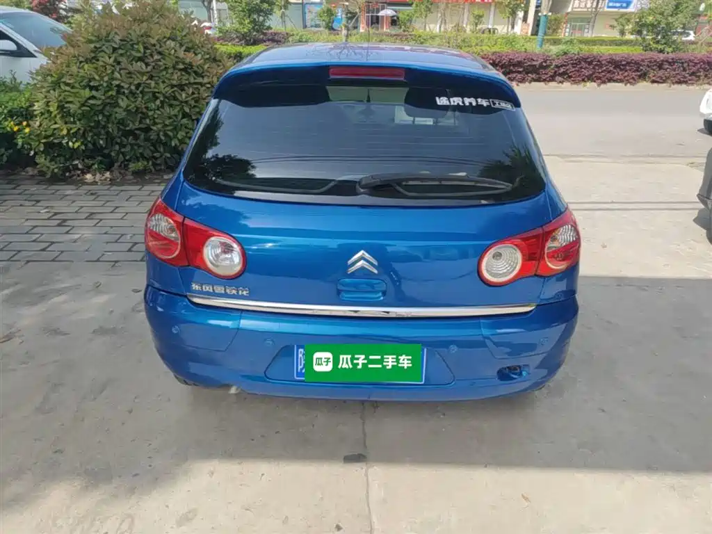 Citroën C2 雪铁龙C2 2012款 1.4 L 手动舒适型