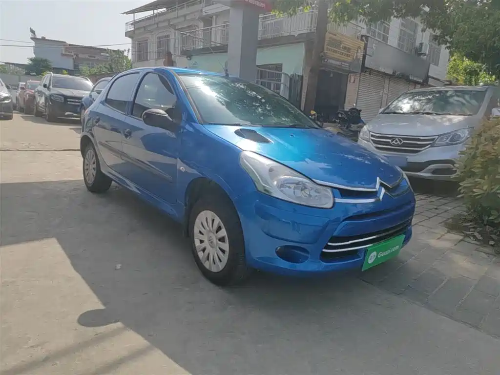 Citroën C2 雪铁龙C2 2012款 1.4 L 手动舒适型