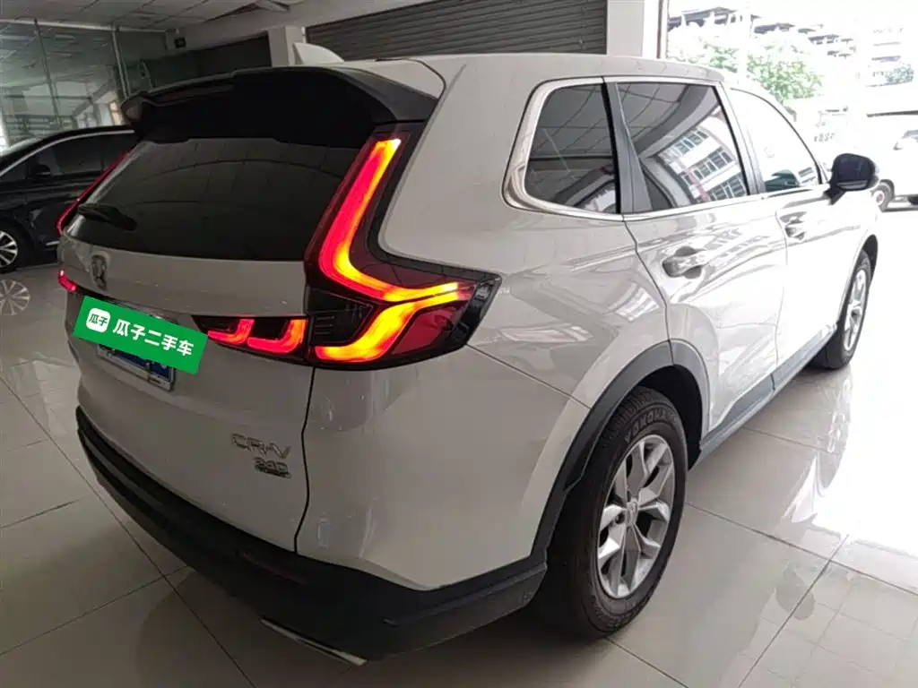 Honda CR-V 240 TURBO 2 WD Sharp Style 5-seat