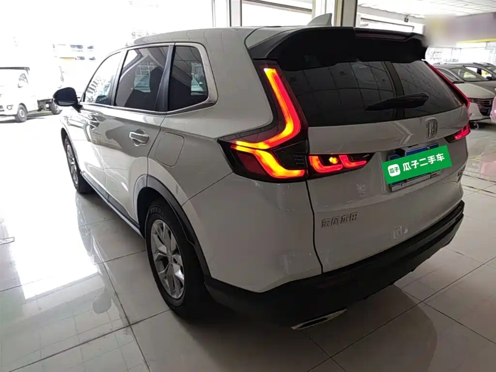 Honda CR-V 240 TURBO 2 WD Sharp Style 5-seat