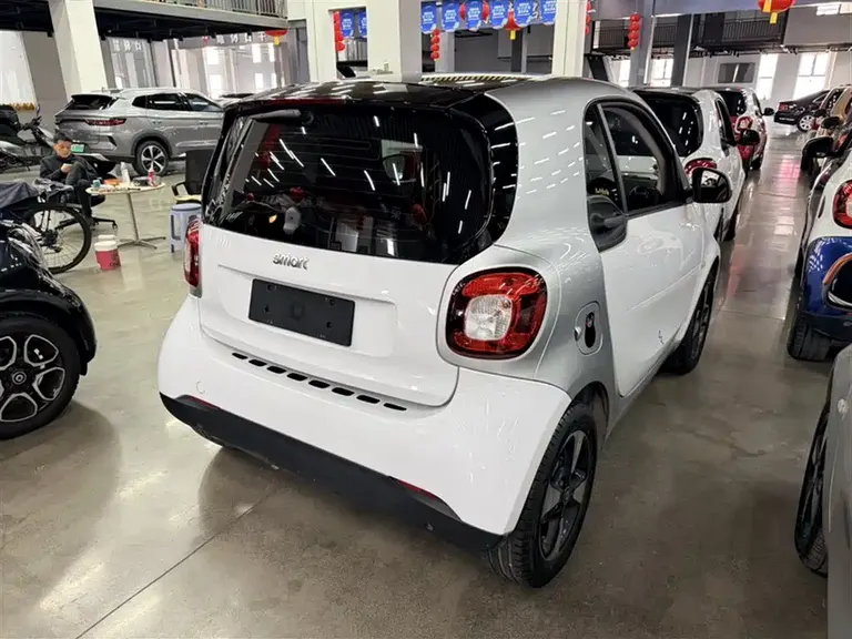 smart fortwo 1.0 L 52 kW Hardtop Passion CN-V