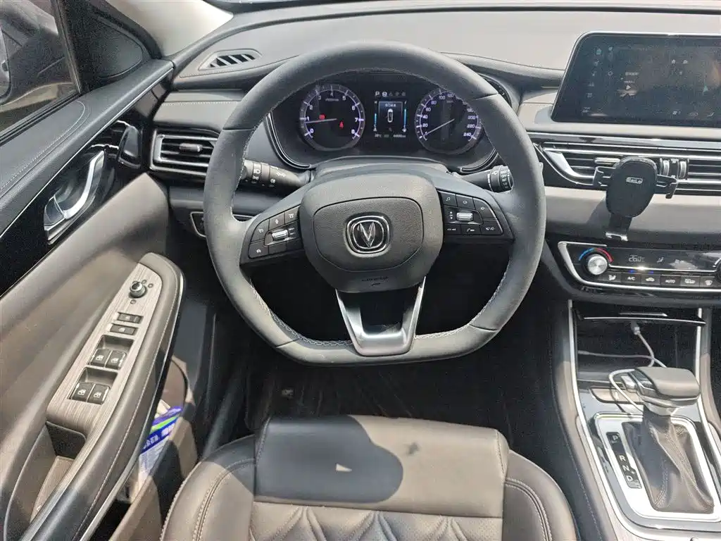 Ruicheng CC Blue Whale 1.5 T DCT Luxury