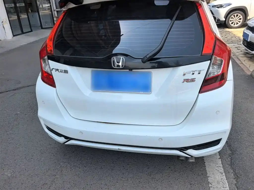 Fit 1.5 L CVT Comfort