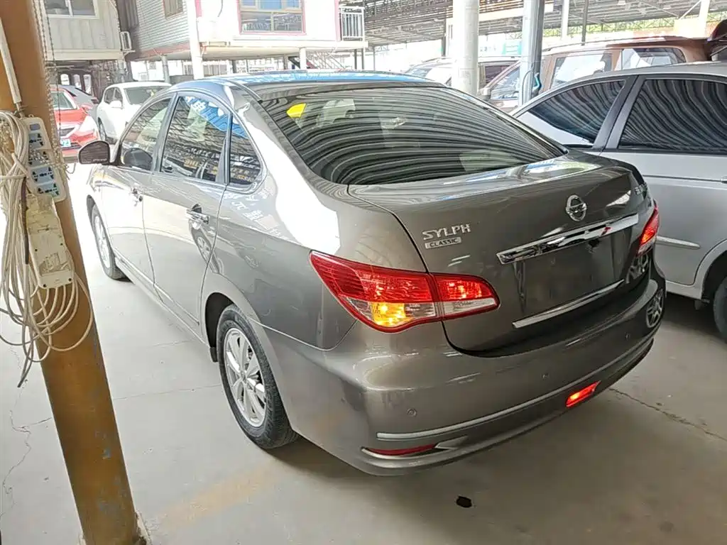 Sylphy Classic 1.6 XE Auto Comfort