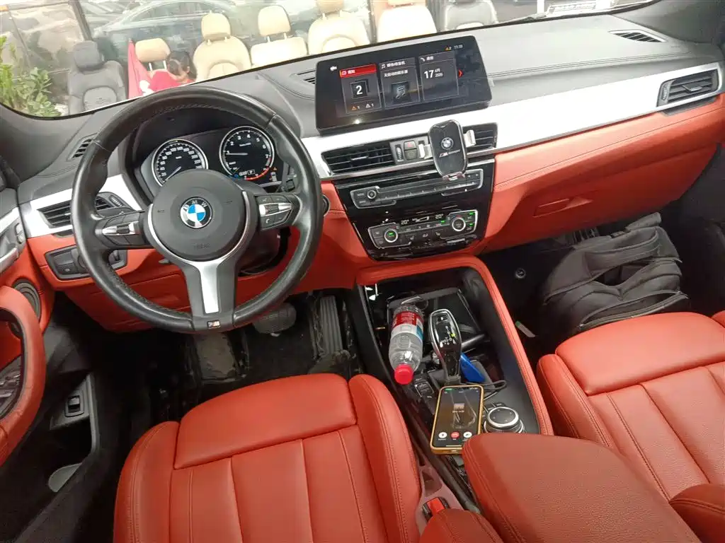 BMW X2 sDrive25 i Premium M Sport Package