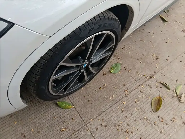 BMW X2 sDrive25 i Premium M Sport Package