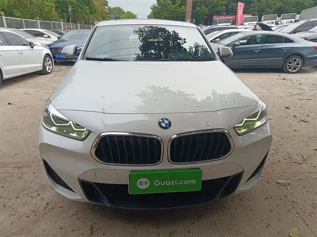 BMW X2 sDrive25 i Premium M Sport Package