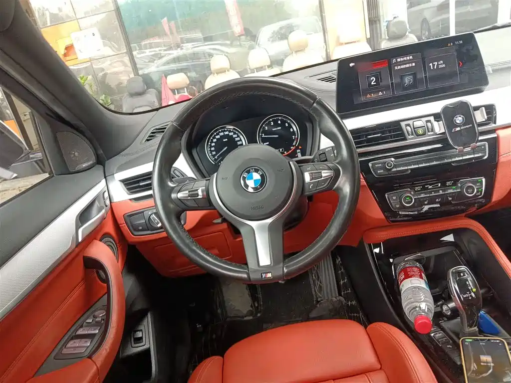 BMW X2 sDrive25 i Premium M Sport Package