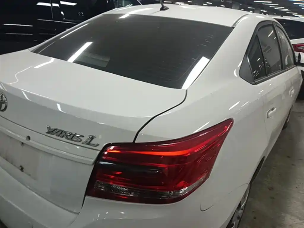 YARiS L Zhixiang 1.5 L CVT Leading