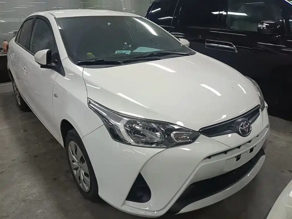 YARiS L Zhixiang 1.5 L CVT Leading