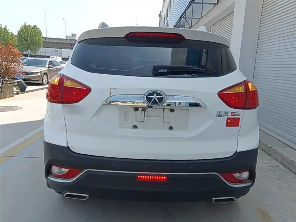 Refine S3 1.5 L CVT Luxury Smart
