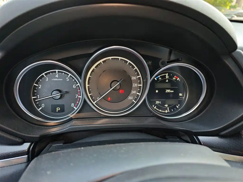 Mazda CX-5 2.5 L Auto 2 WD Black Knight