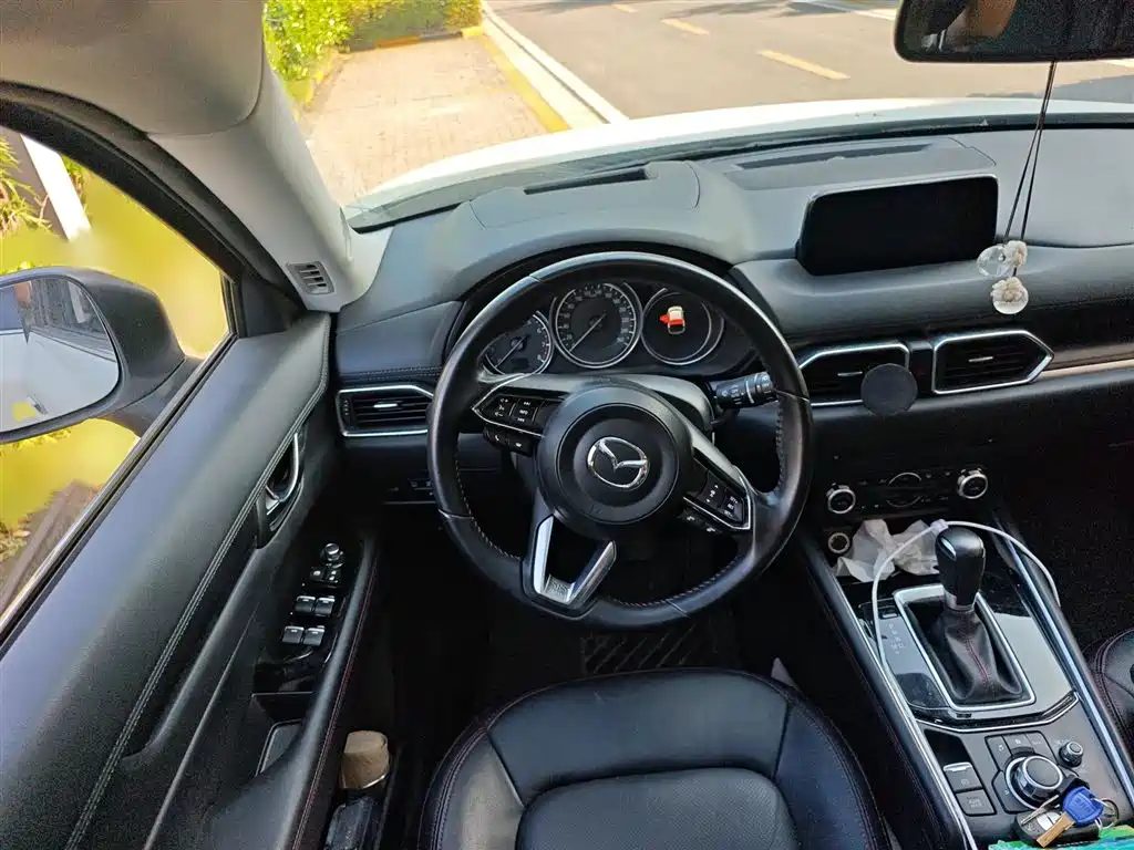 Mazda CX-5 2.5 L Auto 2 WD Black Knight