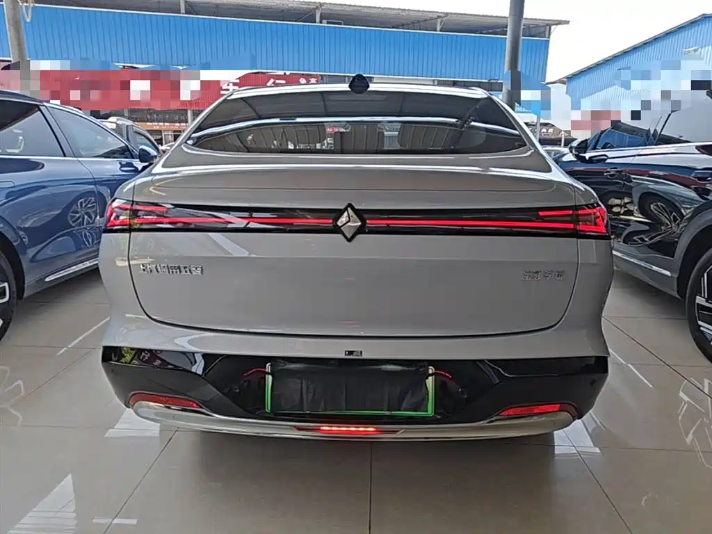 Baojun Xiangjing PHEV 140 km Luxury