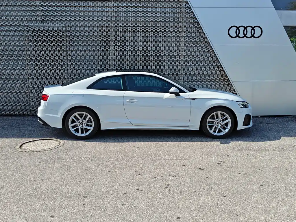 Audi A5 (Import) Coupe 40 TFSI Fashion Dynamic