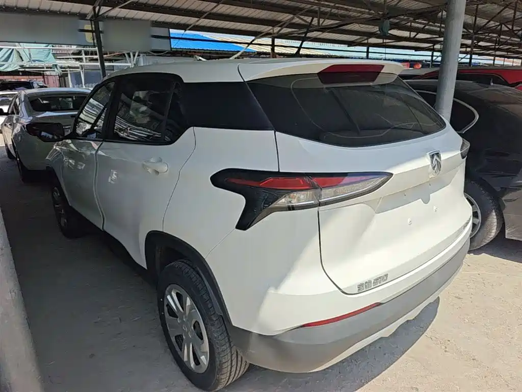 Baojun 510 1.5 L Manual Power Enjoyment 77 kW CN-VI
