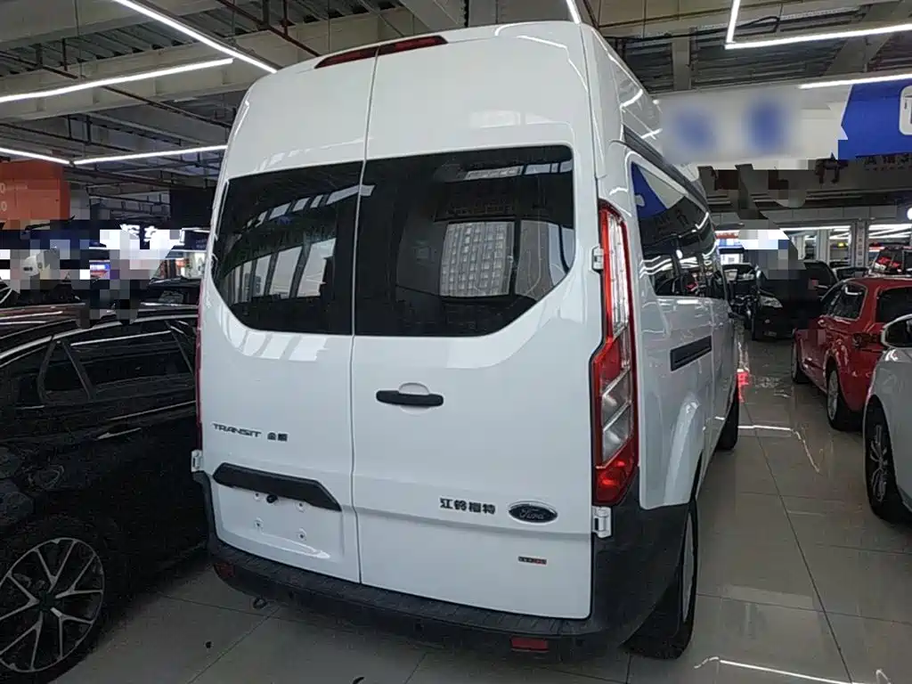 Transit 2.0 T Diesel Multi-purpose Commercial MWB Mid Roof 6-seat CN-VI