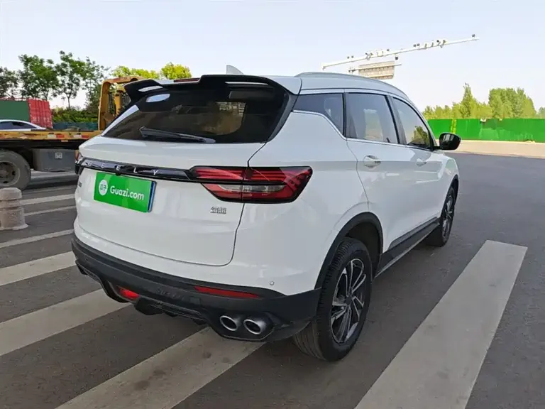 Geely Binyue 1.5 T DCT Platinum