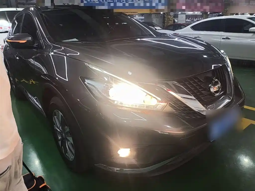 Murano 2.5 L XE 2 WD Elite