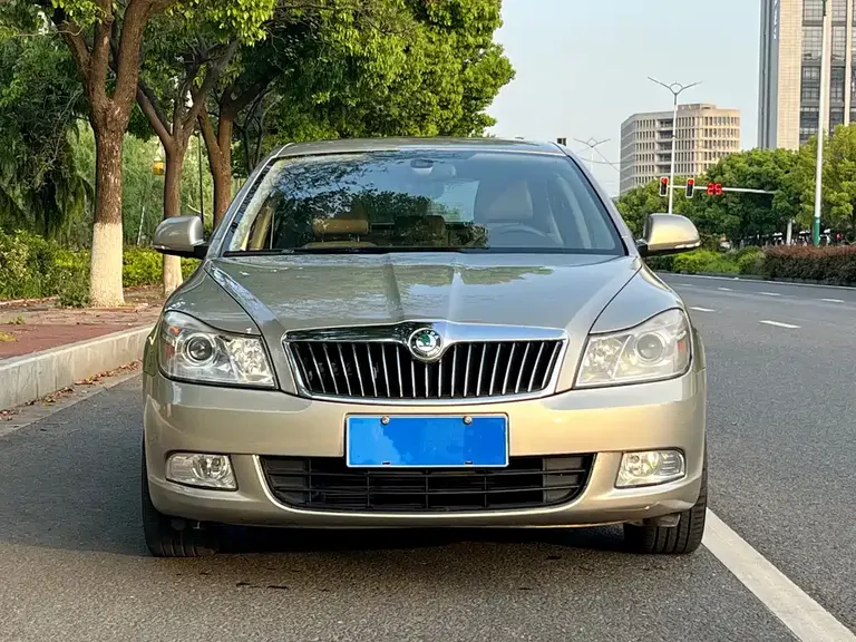 Skoda Octavia 明锐 2013款 1.6 L 自动逸致版