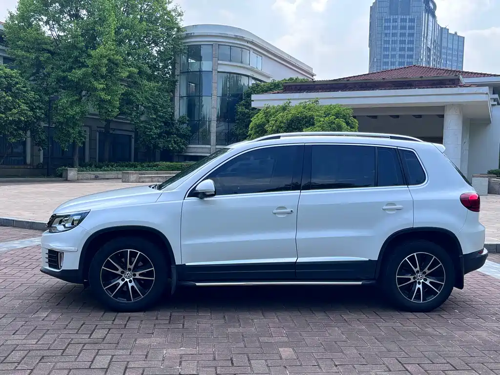 Tiguan 1.8 TSI Auto 4 WD Luxury