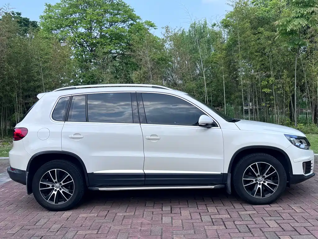 Tiguan 1.8 TSI Auto 4 WD Luxury