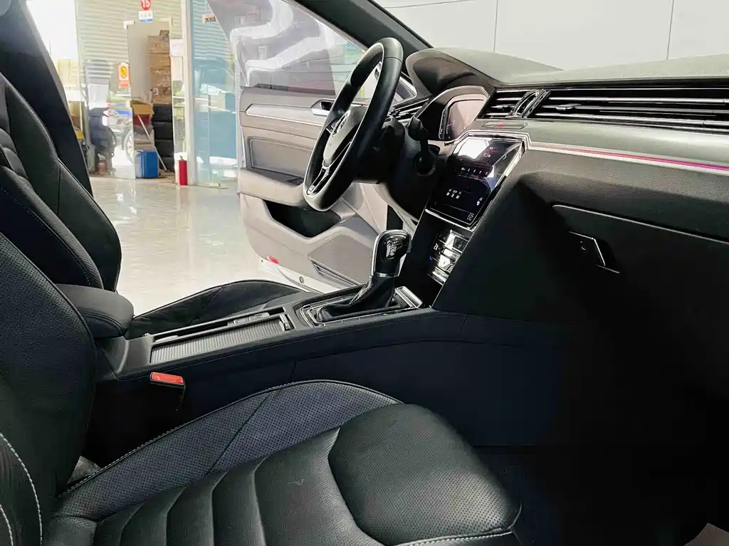 VW CC 330 TSI Charm Face CN-V