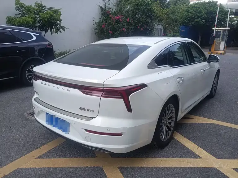 Besturn B70 1.5 T Auto Premium