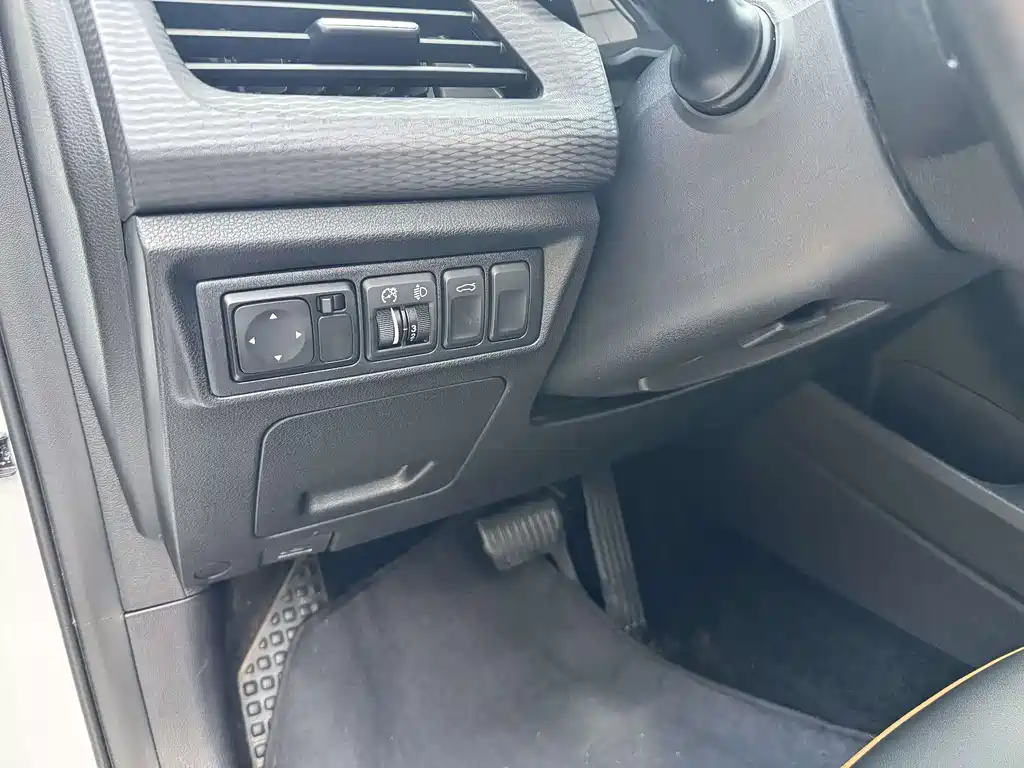 Emgrand GL 1.5 T DCT Luxury