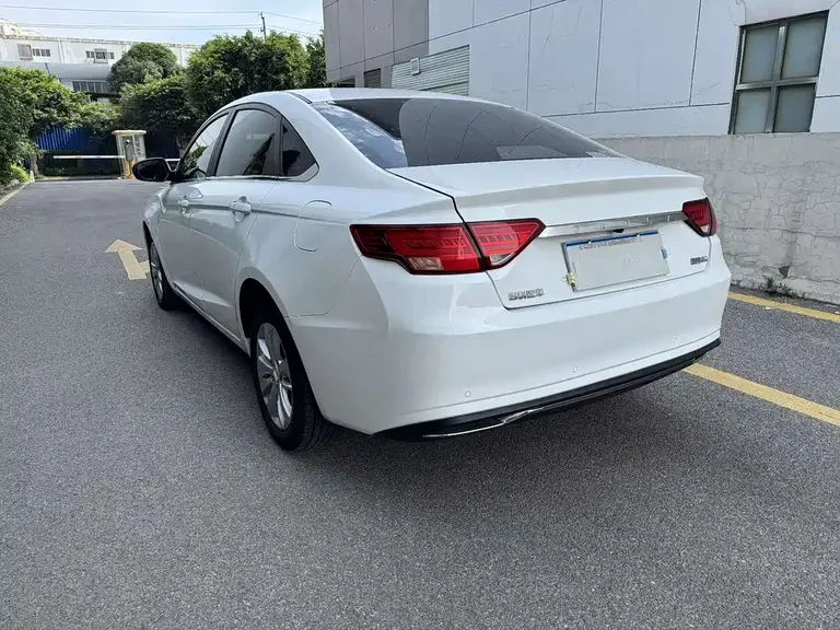 Geely Emgrand GL 1.5 T DCT Luxury