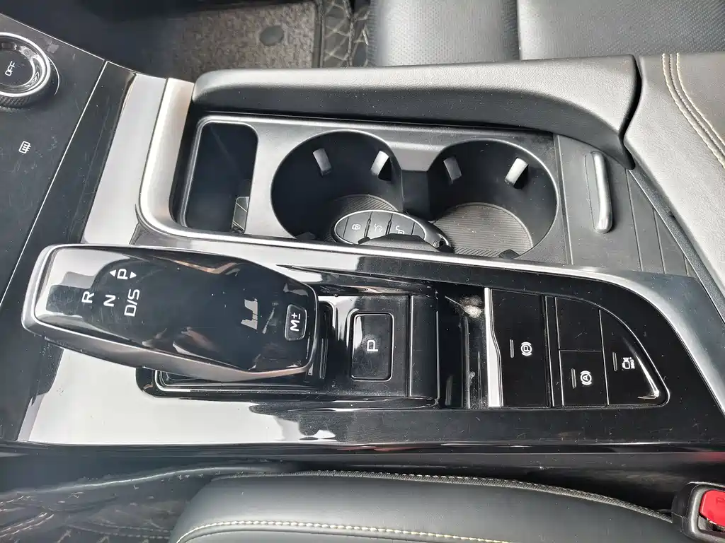 Besturn B70 3 rd Gen 1.5 T Auto Smooth Enjoyment