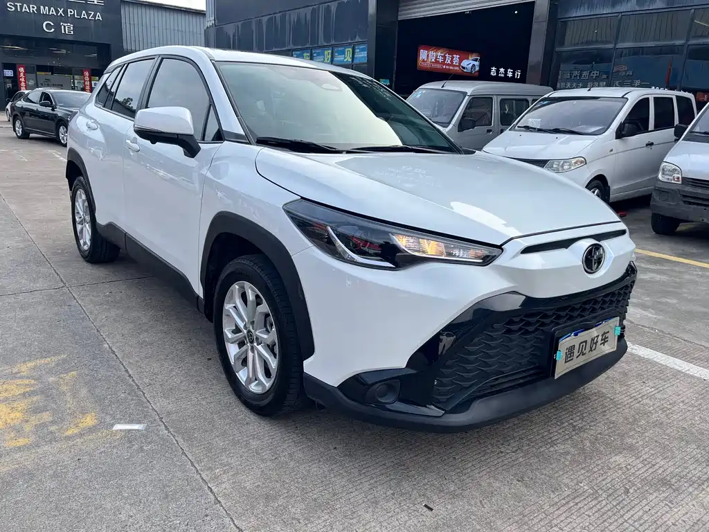 Frontlander 2.0 L CVT Leading