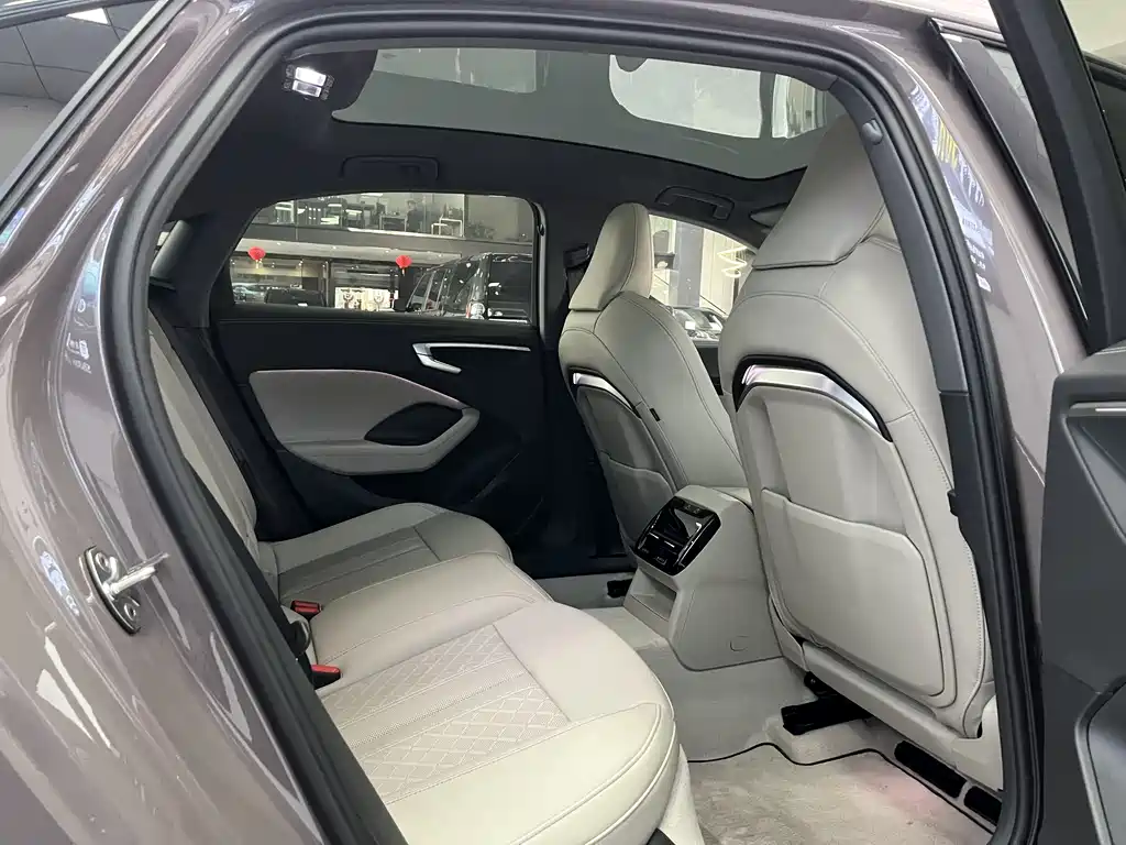 Audi A5 L 2.0 T Sport