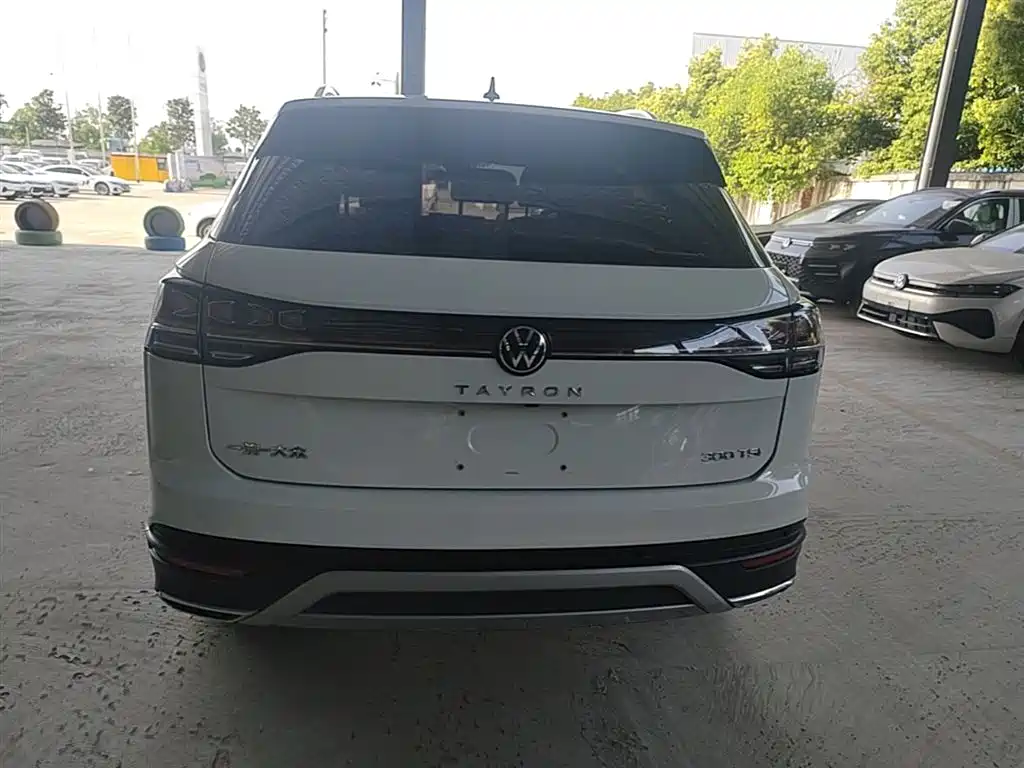 Tayron 300 TSI 2 WD Luxury Plus Advanced